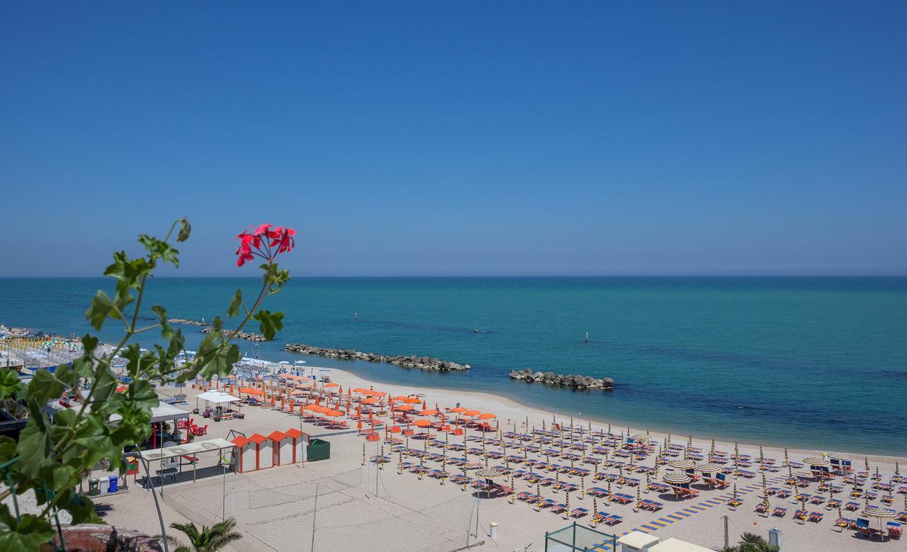 Hotel Bianchi Nicola Porto Recanati Exterior foto